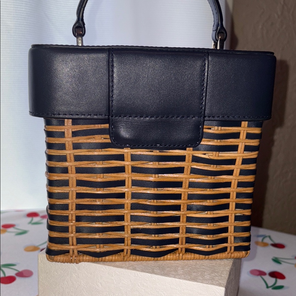 Kate Spade Blazer Blue Voyage Wicker Small Top Handle with/Strap EUC!! - Picture 3 of 15
